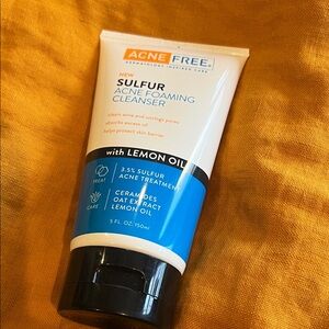 Sulfur Acne Foaming Cleanser - Blue and White